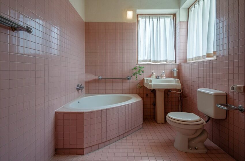 pink tile bathroom ideas